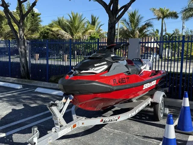 Slide: The Image of Sea-Doo RXT 2024 - 6