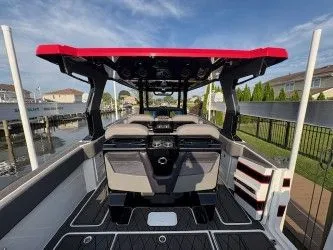 Slide: The Image of Fountain 38SCX 2023 - 12