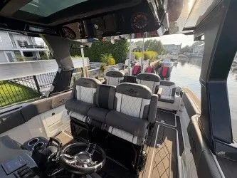 Slide: The Image of Fountain 38SCX 2023 - 18