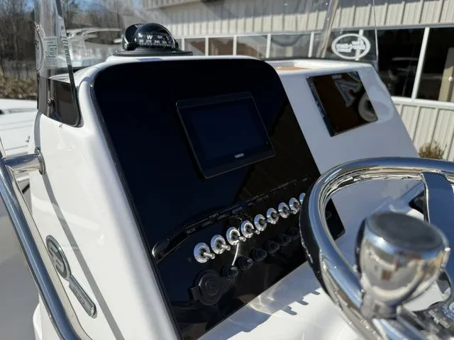 Slide: The Image of Sea Pro 210 Bay 2025 - 26