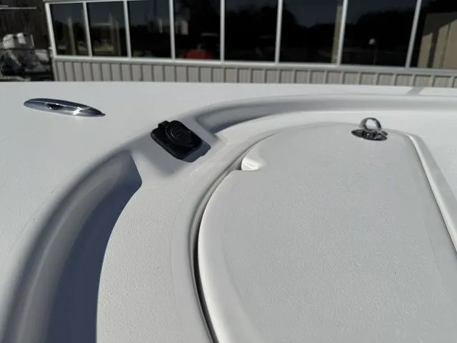 Slide: The Image of Sea Pro 210 Bay 2025 - 34