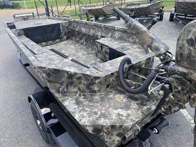 Slide: The Image of Excel Viper F4 1751 2026 - 7