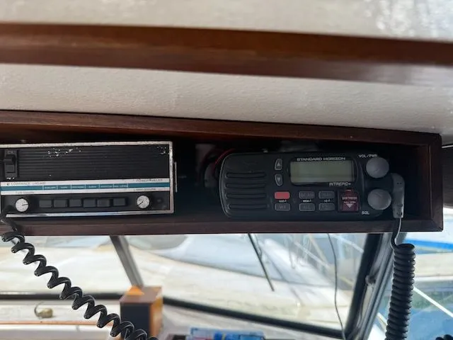 Slide: The Image of Mainship 34 1978 - 12