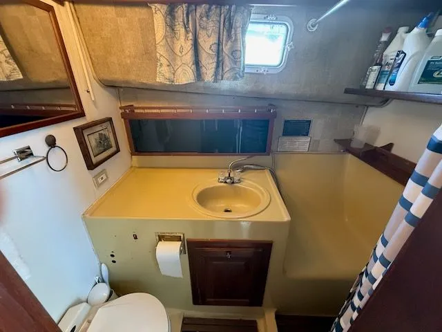 Slide: The Image of Mainship 34 1978 - 24