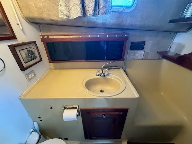 Slide: The Image of Mainship 34 1978 - 27