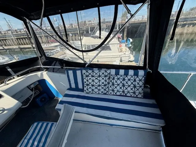 Slide: The Image of Mainship 34 1978 - 39