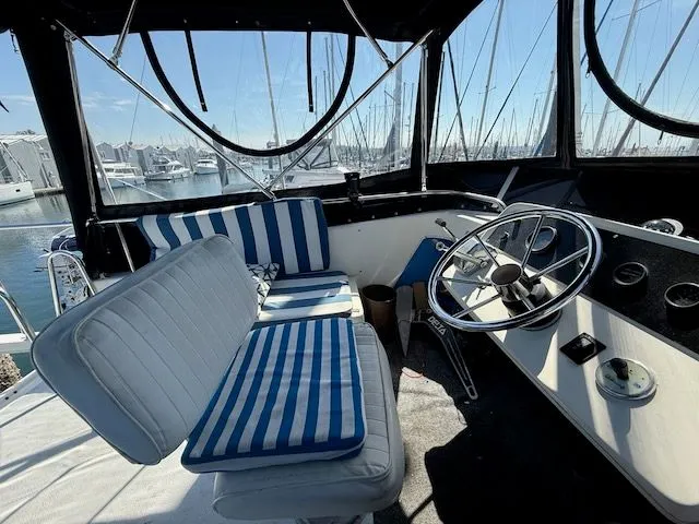 Slide: The Image of Mainship 34 1978 - 42