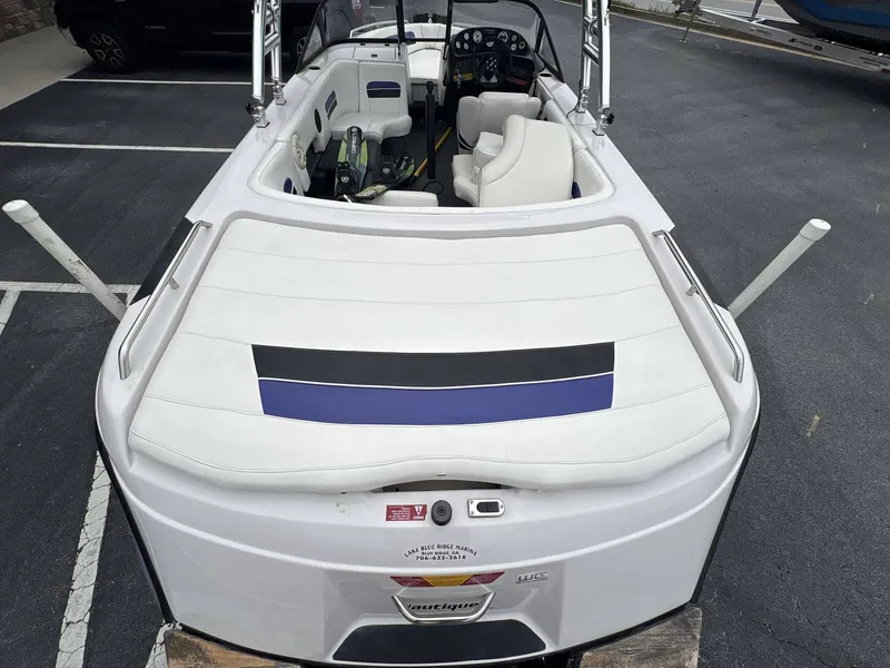 Slide: The Image of Nautique Super Sport 210 1996 - 11