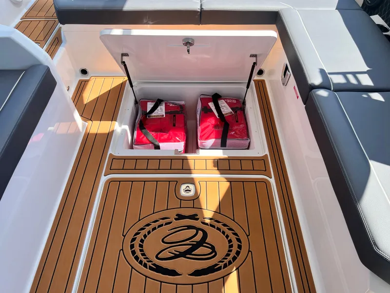 Slide: The Image of 2026 COBALT R31 SURF - Image 42 - 42