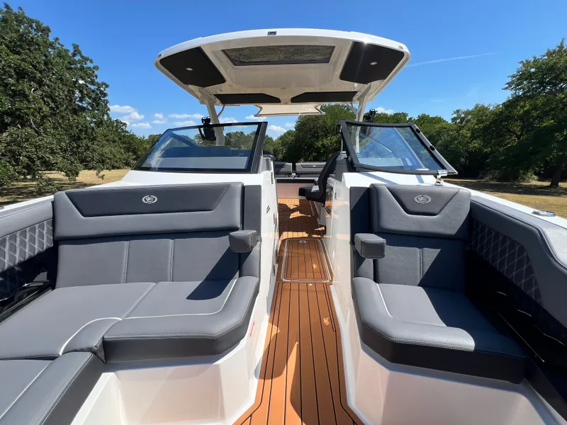 Slide: The Image of 2026 COBALT R31 SURF - Image 53 - 53