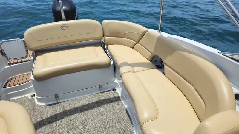 Slide: The Image of Crownline Boats E6XS 2016 - 21