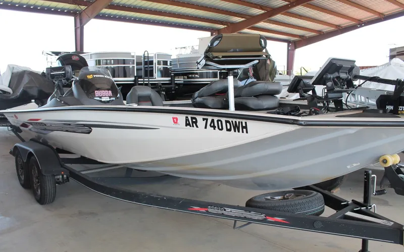 Slide: The Image of Tracker Pro Team 195 TXW 2022 - 4