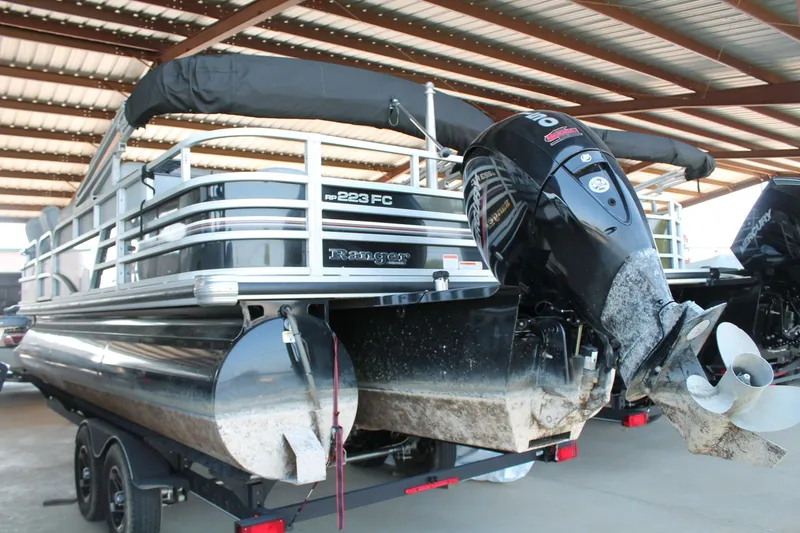 Slide: The Image of Ranger 223FC 2020 - 10