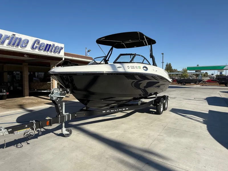 Slide: The Image of Bayliner VR6 Bowrider w/ 4.5L Mercury 250HP! 2021 - 10