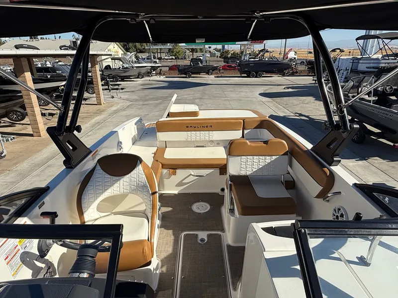 Slide: The Image of Bayliner VR6 Bowrider w/ 4.5L Mercury 250HP! 2021 - 8