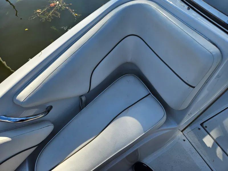 Slide: The Image of Crownline Boats 19 LS 2006 - 11