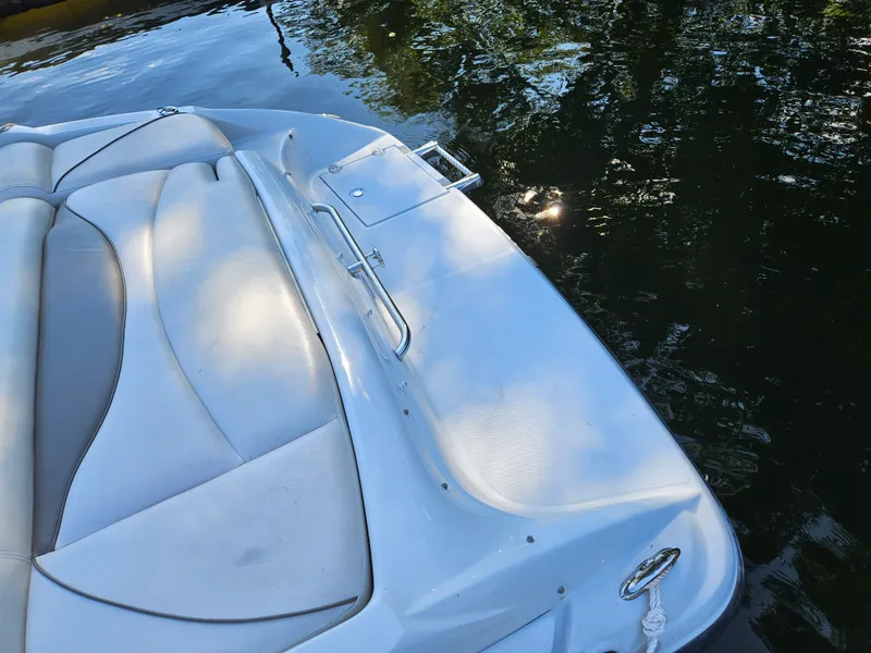 Slide: The Image of Crownline Boats 19 LS 2006 - 12