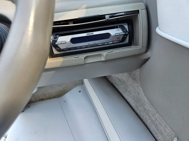 Slide: The Image of Crownline Boats 19 LS 2006 - 14