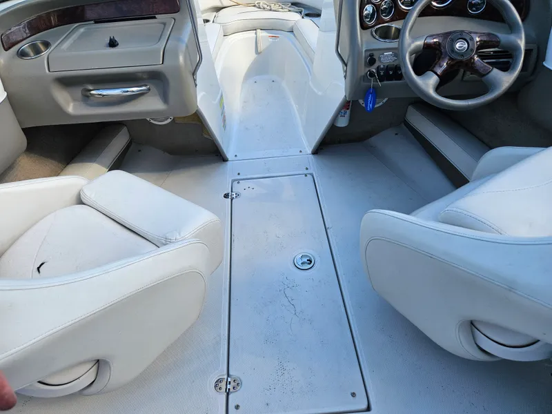 Slide: The Image of Crownline Boats 19 LS 2006 - 17