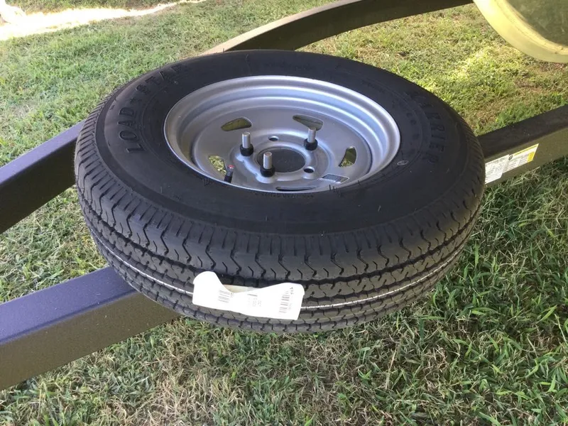 Slide: The Image of Sun Tracker Fishin' Barge 22 XP3 2026 - 17