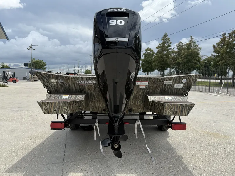 Slide: The Image of Tracker Grizzly 1860 2026 - 16