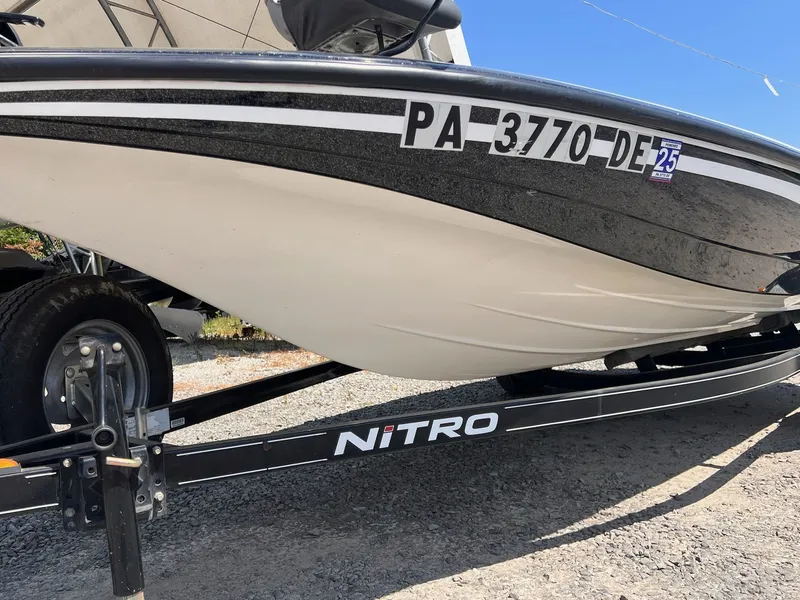 Slide: The Image of Nitro LX700 2002 - 16