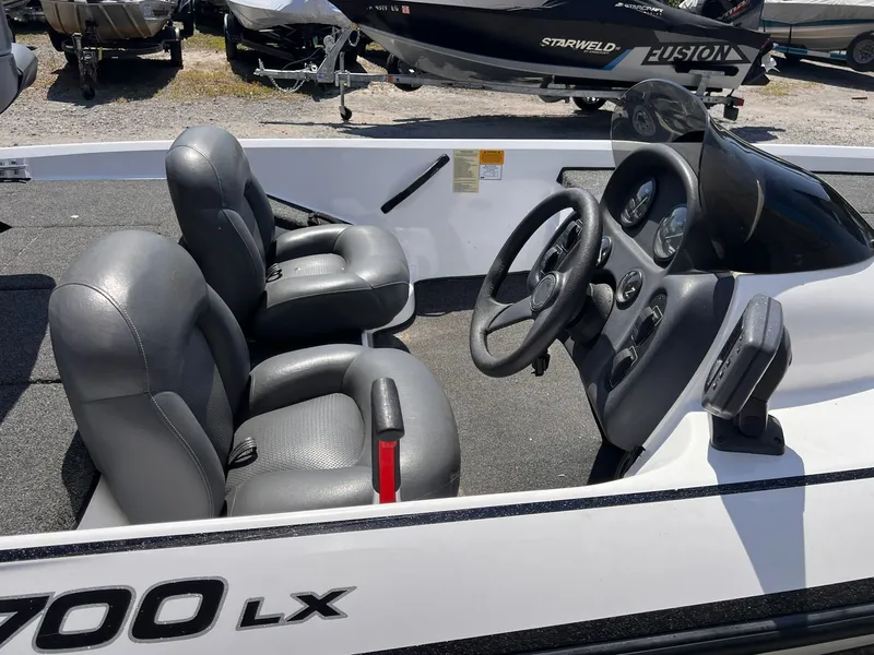 Slide: The Image of Nitro LX700 2002 - 28