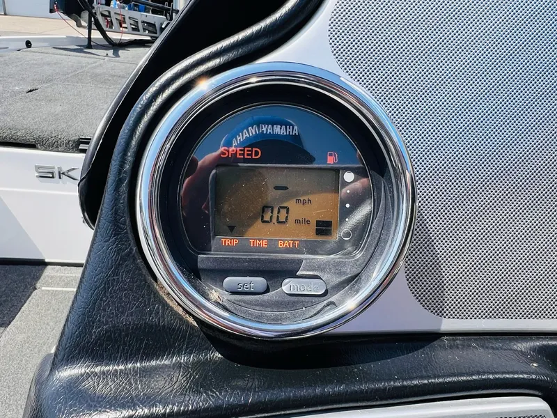 Slide: The Image of Skeeter FX20 2012 - 22