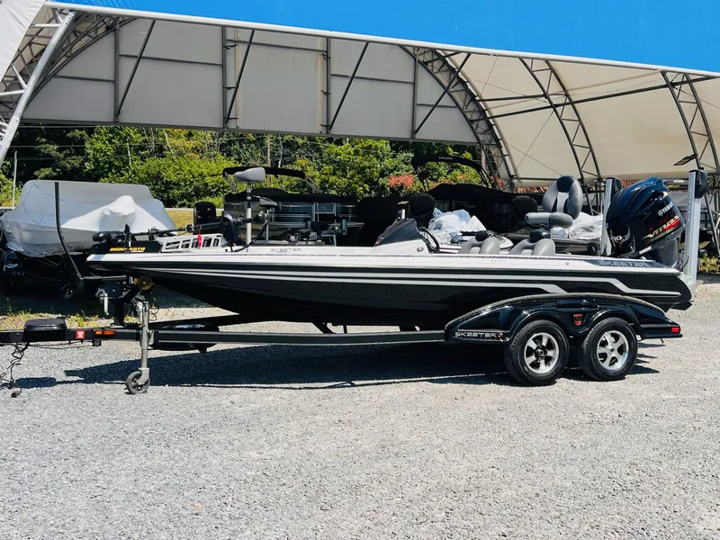 Slide: The Image of Skeeter FX20 2012 - 29