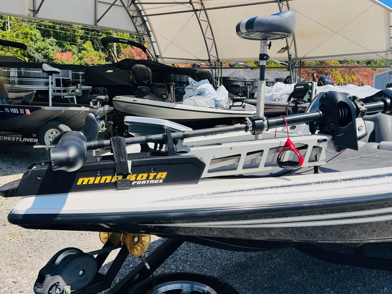 Slide: The Image of Skeeter FX20 2012 - 33