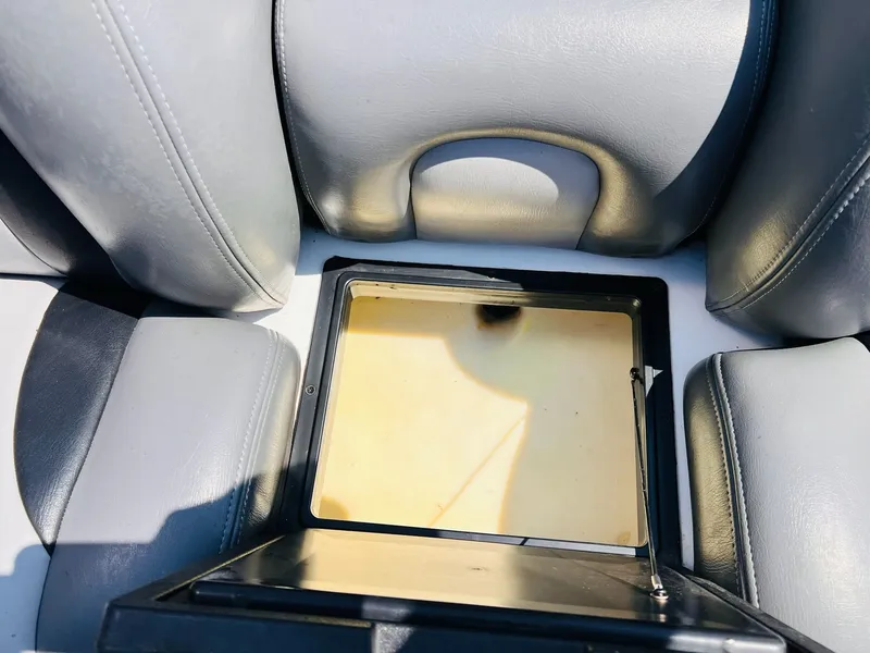 Slide: The Image of Skeeter FX20 2012 - 34