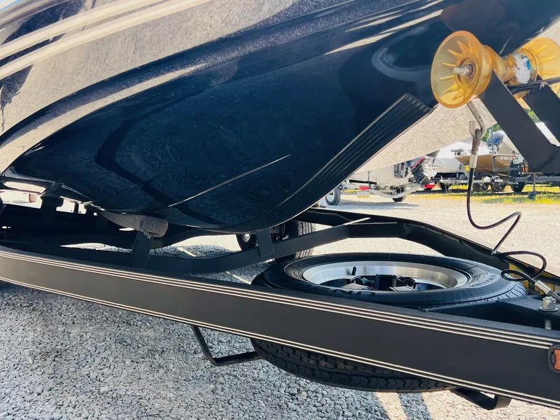 Slide: The Image of Skeeter FX20 2012 - 37