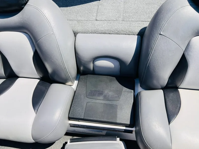 Slide: The Image of Skeeter FX20 2012 - 45