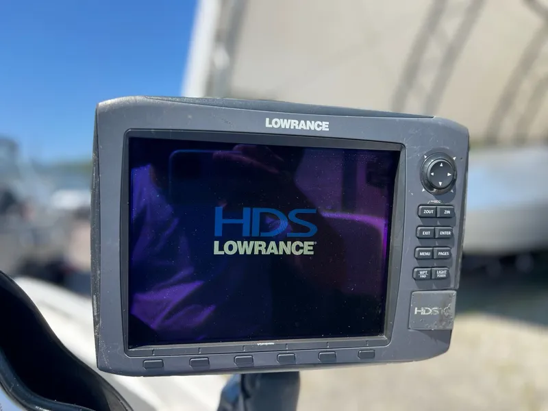 Slide: The Image of Skeeter FX20 2012 - 5