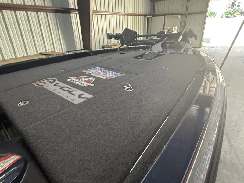 Slide: The Image of Caymas CX 20 PRO 2023 - 3