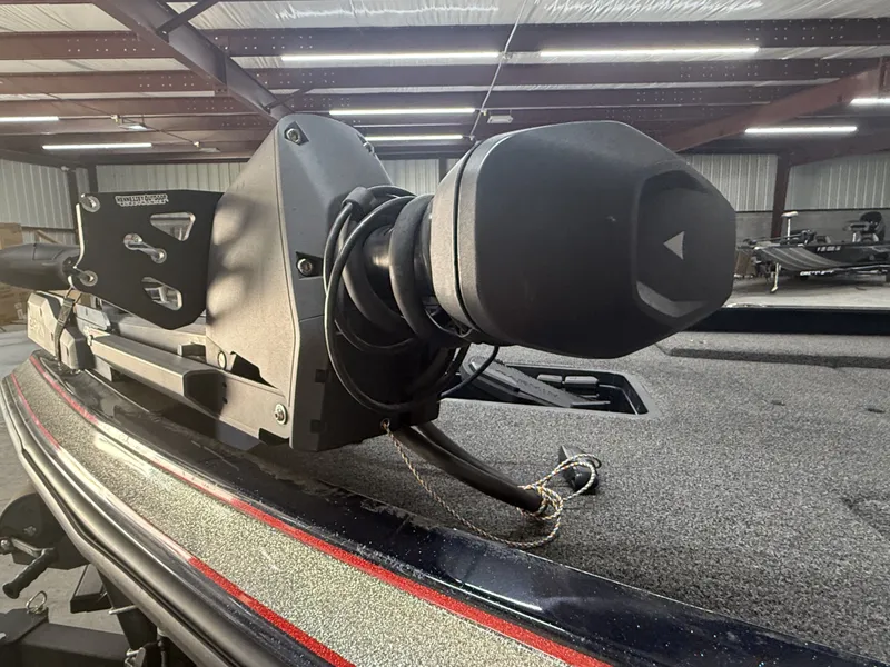 Slide: The Image of Caymas CX 20 PRO 2023 - 4