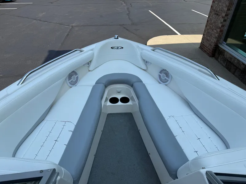 Slide: The Image of MasterCraft MariStar 230 2002 - 19