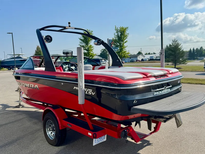 Slide: The Image of Moomba Mobius LSV 2011 - 4