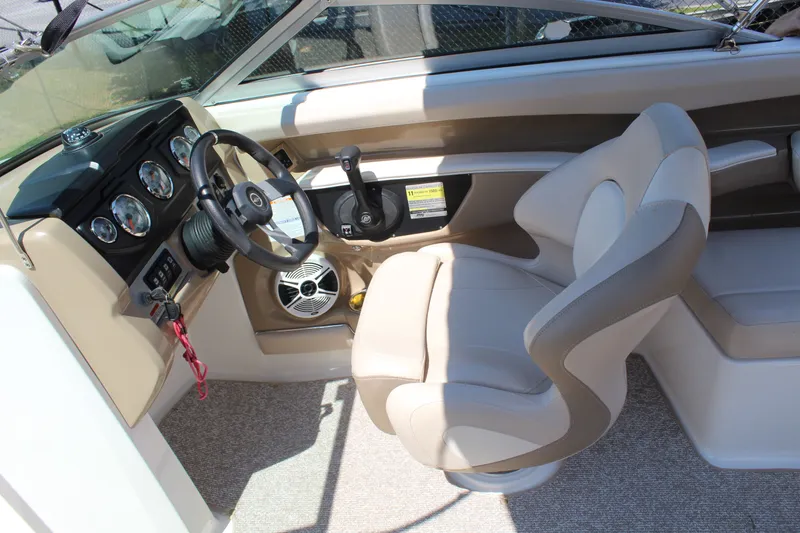 Slide: The Image of Chaparral 216 SSi 2011 - 10