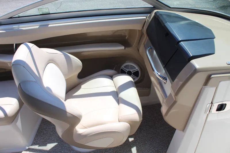 Slide: The Image of Chaparral 216 SSi 2011 - 11