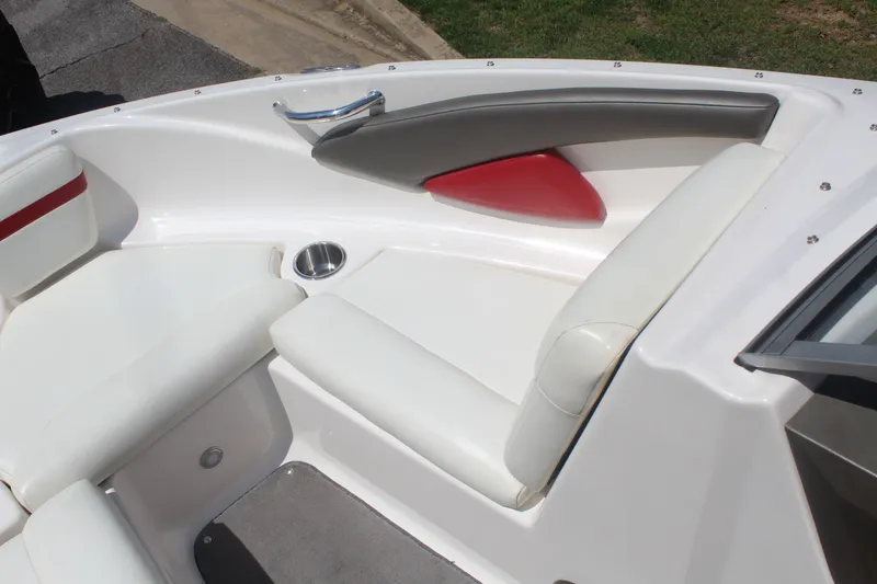 Slide: The Image of Regal 1900 LE 2011 - 17