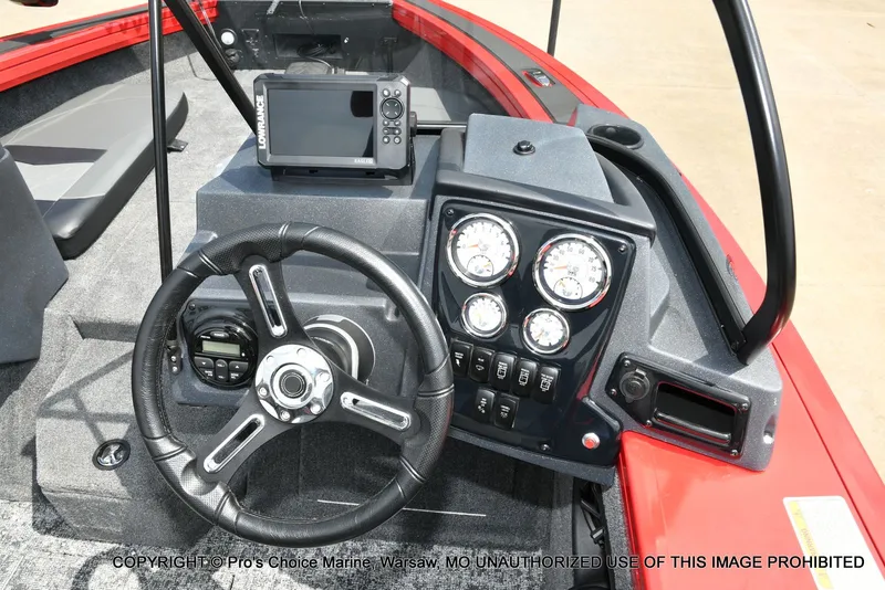 Slide: The Image of Tracker Targa V-19 Combo 2026 - 39