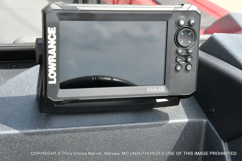 Slide: The Image of Tracker Targa V-19 Combo 2026 - 40