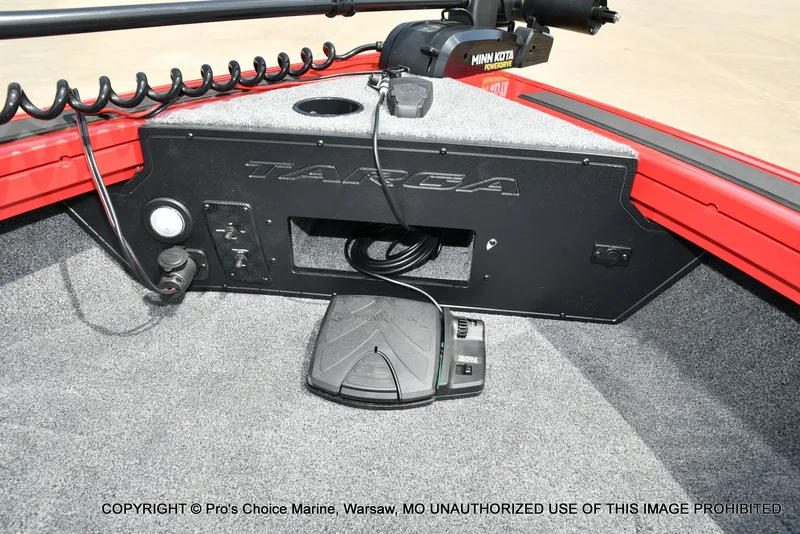 Slide: The Image of Tracker Targa V-19 Combo 2026 - 59