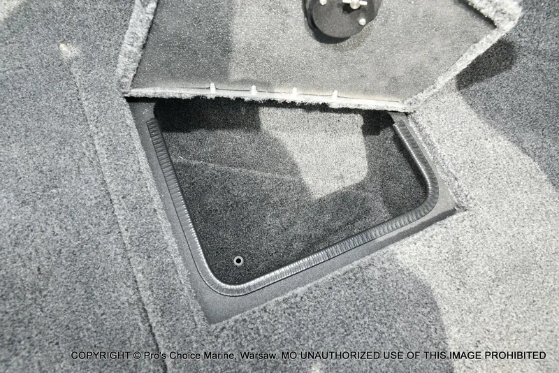 Slide: The Image of Tracker Targa V-19 Combo 2026 - 63