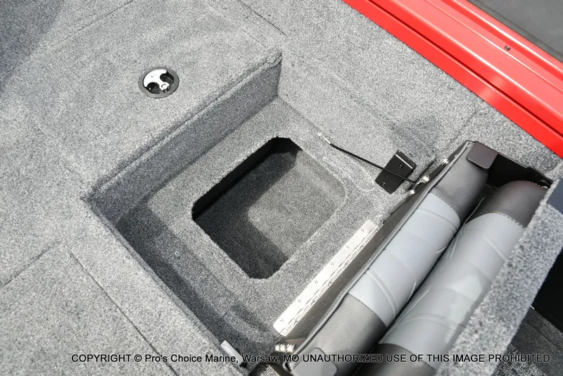 Slide: The Image of Tracker Targa V-19 Combo 2026 - 78