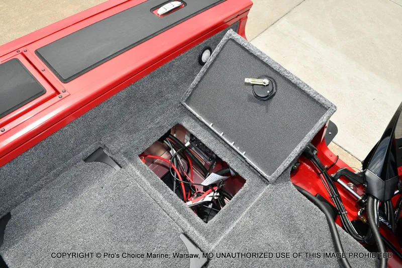 Slide: The Image of Tracker Targa V-19 Combo 2026 - 79