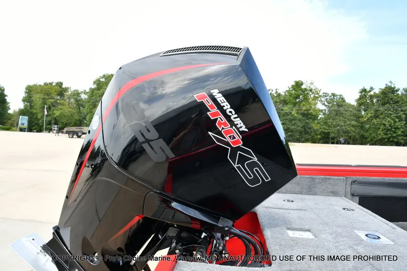 Slide: The Image of Tracker Targa V-19 WT 2026 - 15