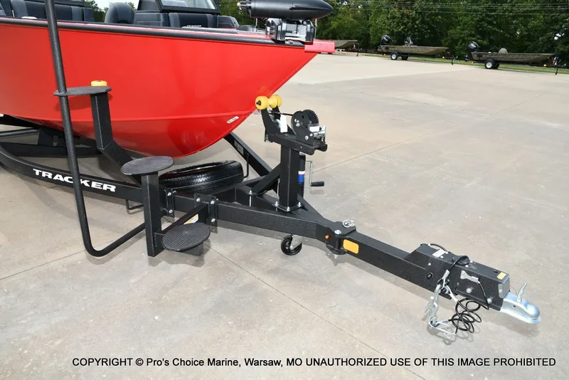 Slide: The Image of Tracker Targa V-19 WT 2026 - 25