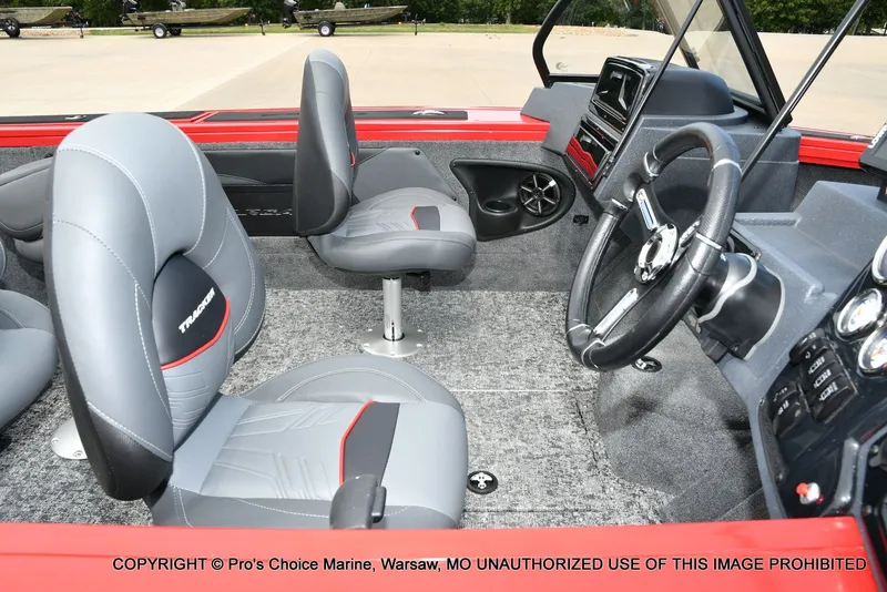 Slide: The Image of Tracker Targa V-19 WT 2026 - 29